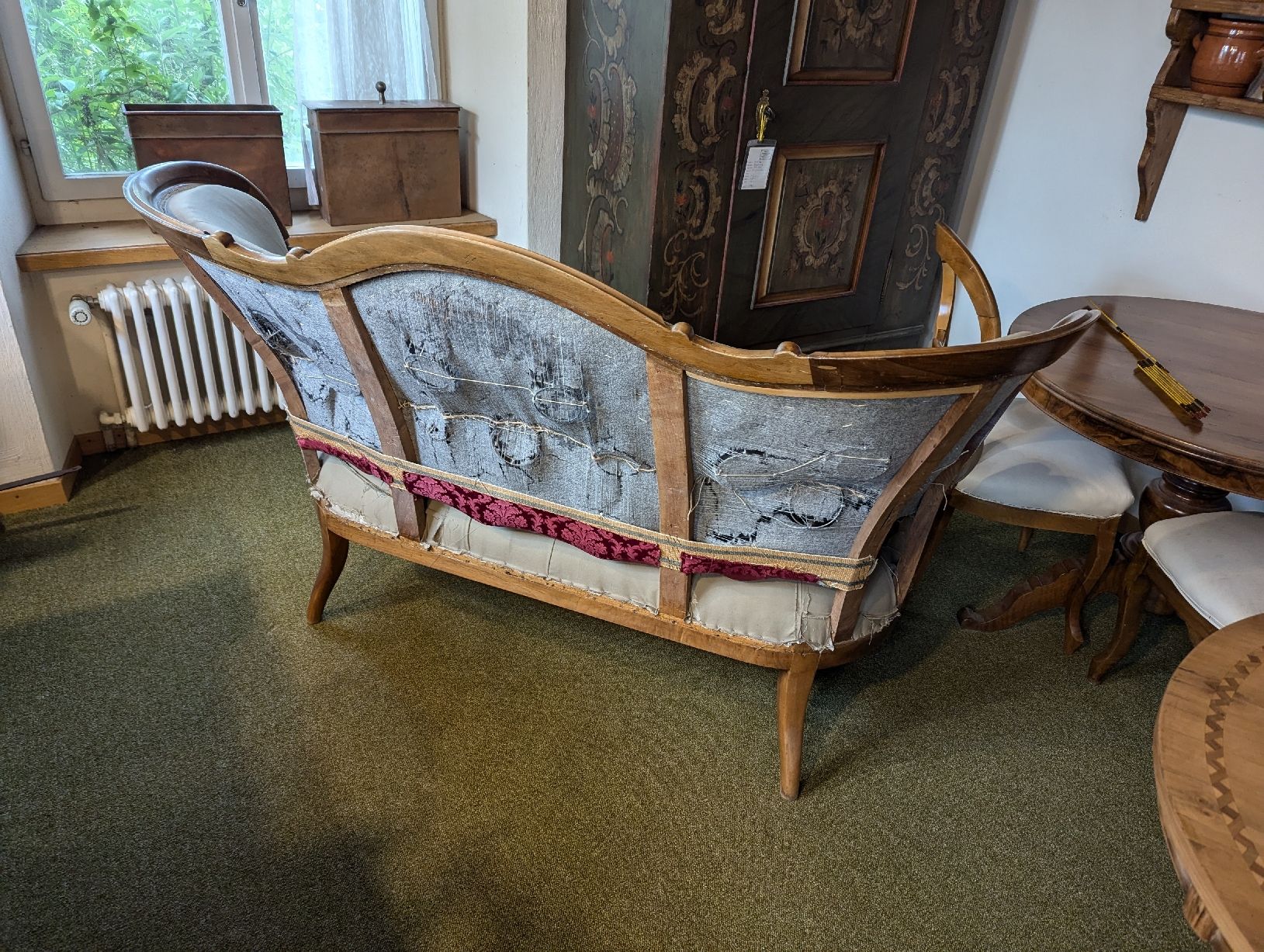 Divani: Elegantes Sofa / Kanapee im Antik-Stil – Usato da Stäfa venduto da MichaelHiu 2