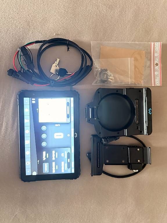 Tablet PC: DMD-T880X Motorrad GPS Tablet – Nuovo e nell'imballaggio originale da Fislisbach venduto da rm0664