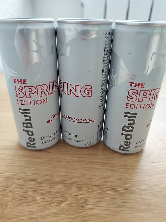Cibi & Specialità: Red Bull Spring Edition Kirsche Sakura Neu – Usato da Au SG venduto da han_w22y