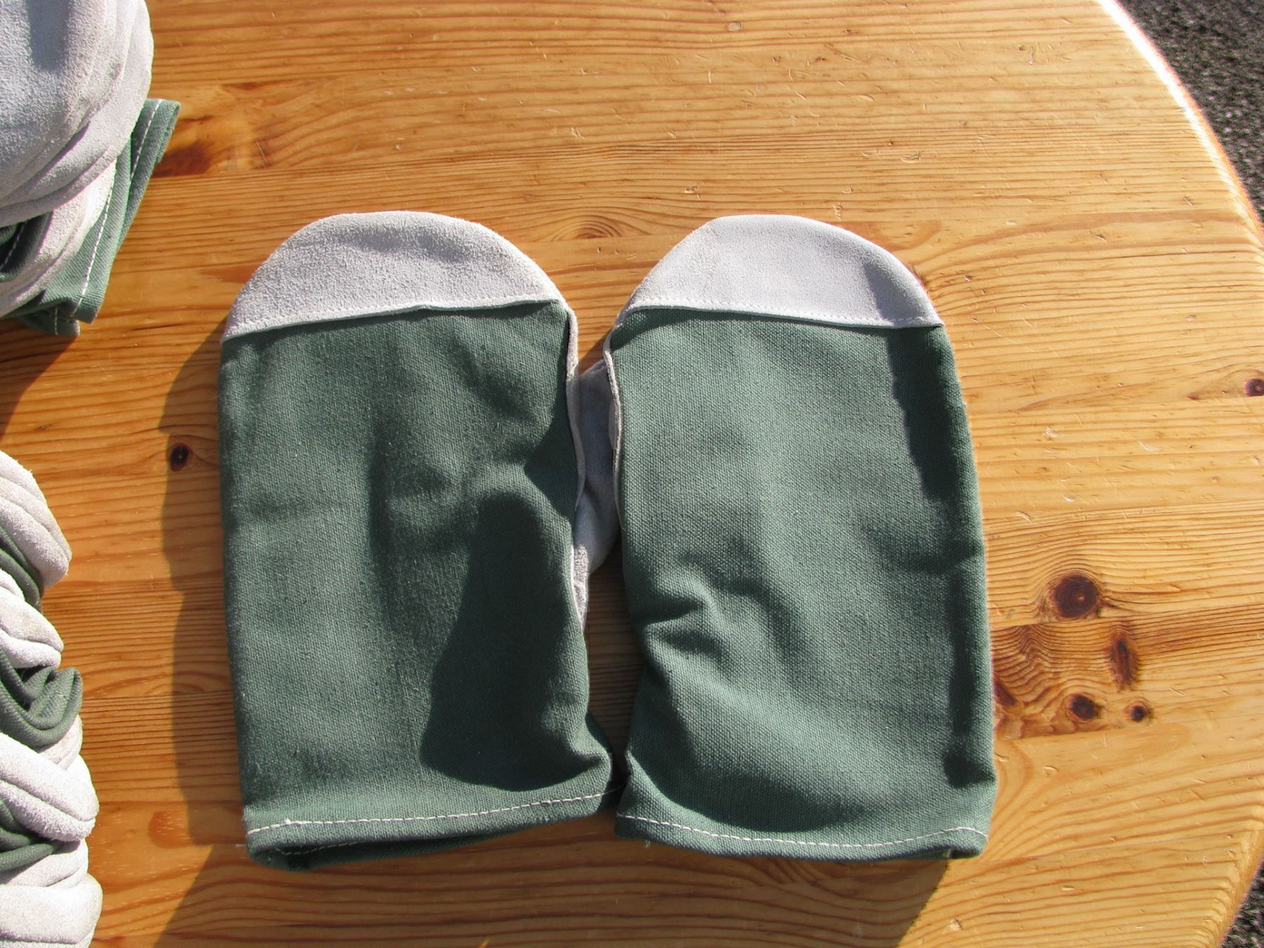 Handschuhe & Handstulpen: 1 P. Lederhandschuhe.Brombeeren ausr.usw – Neu (gemäss Beschreibung) aus Herzogenbuchsee von all-around 5