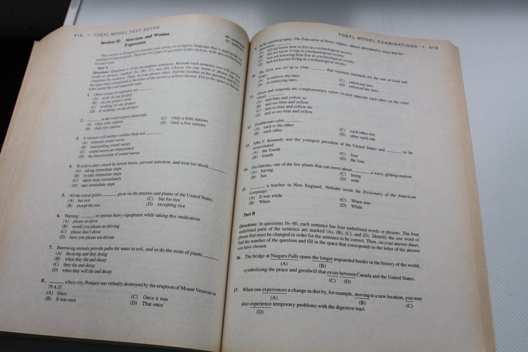 Libri: TOEFL Vorbereitung - Barron's Testbuch, 6th Edition, – Usato da Wettingen venduto da Licht08 2