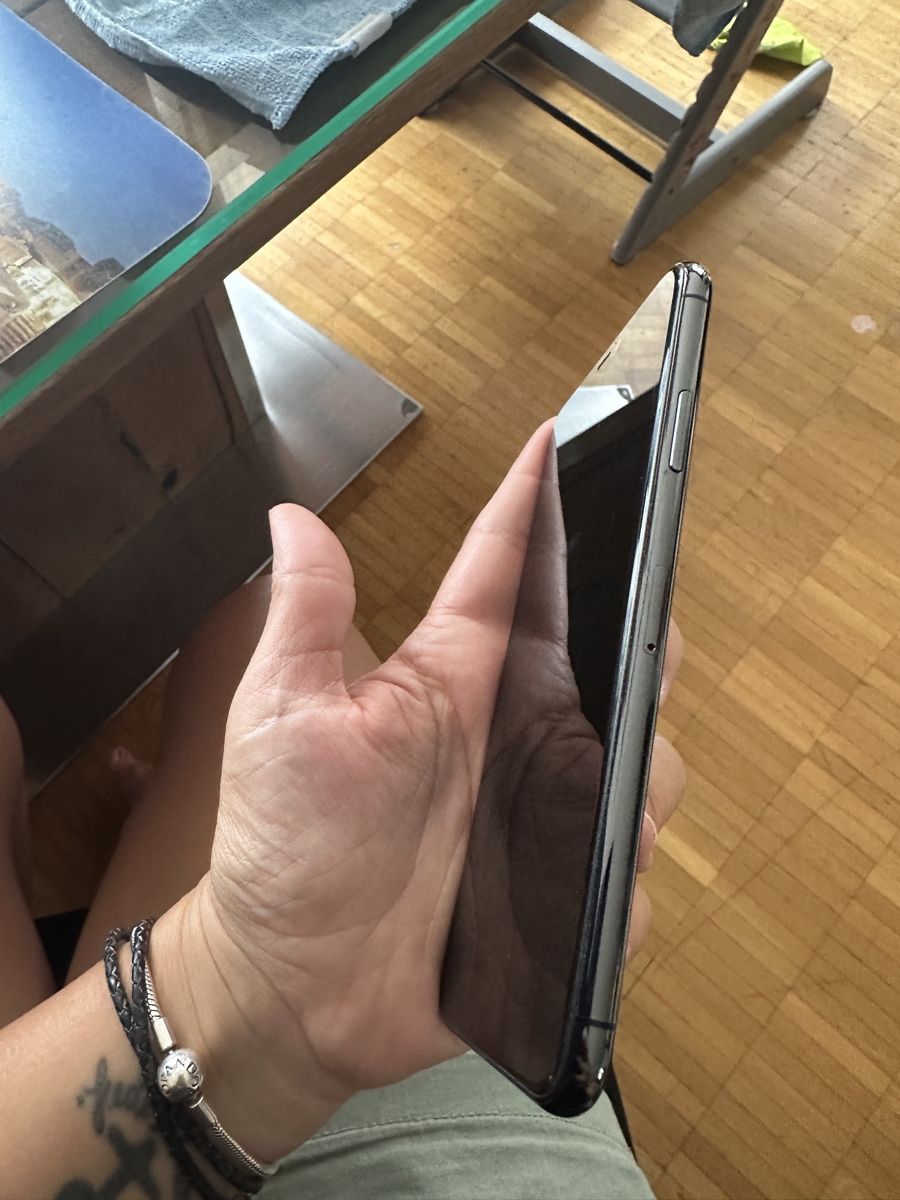 Apple Telefoni cellulari / Smartphones: Iphone 11 Pro 256GB Grey – Usato da Uster venduto da romy-333 4