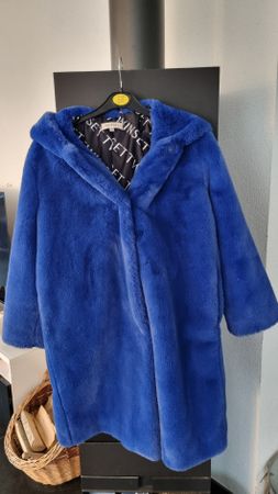 Twinset Wintermantel, Grösse 152, neuwertig, blau, warm!