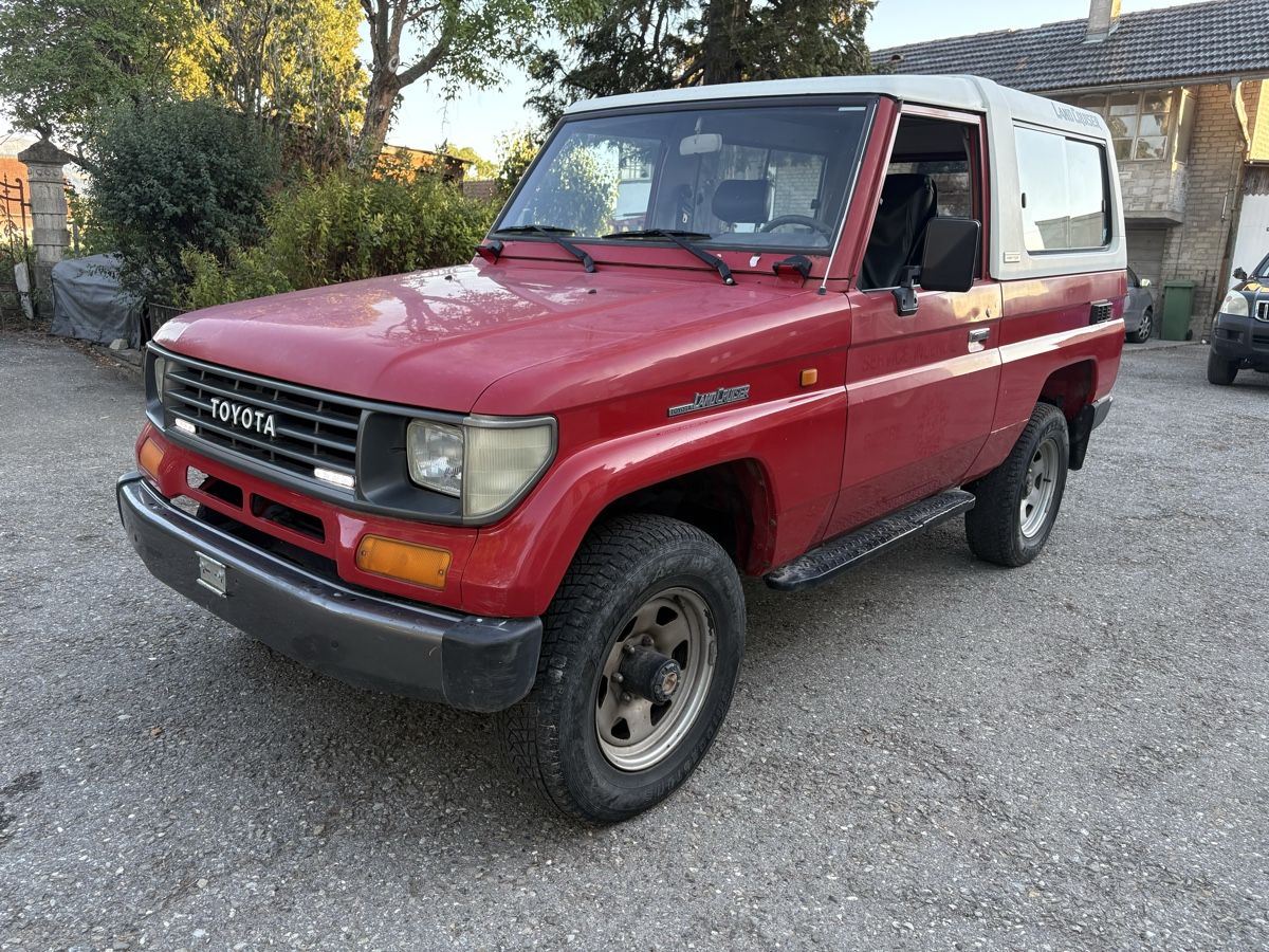 Toyota Automobili: Land cruiser  – Usato da Siviriez venduto da S16_cl2000