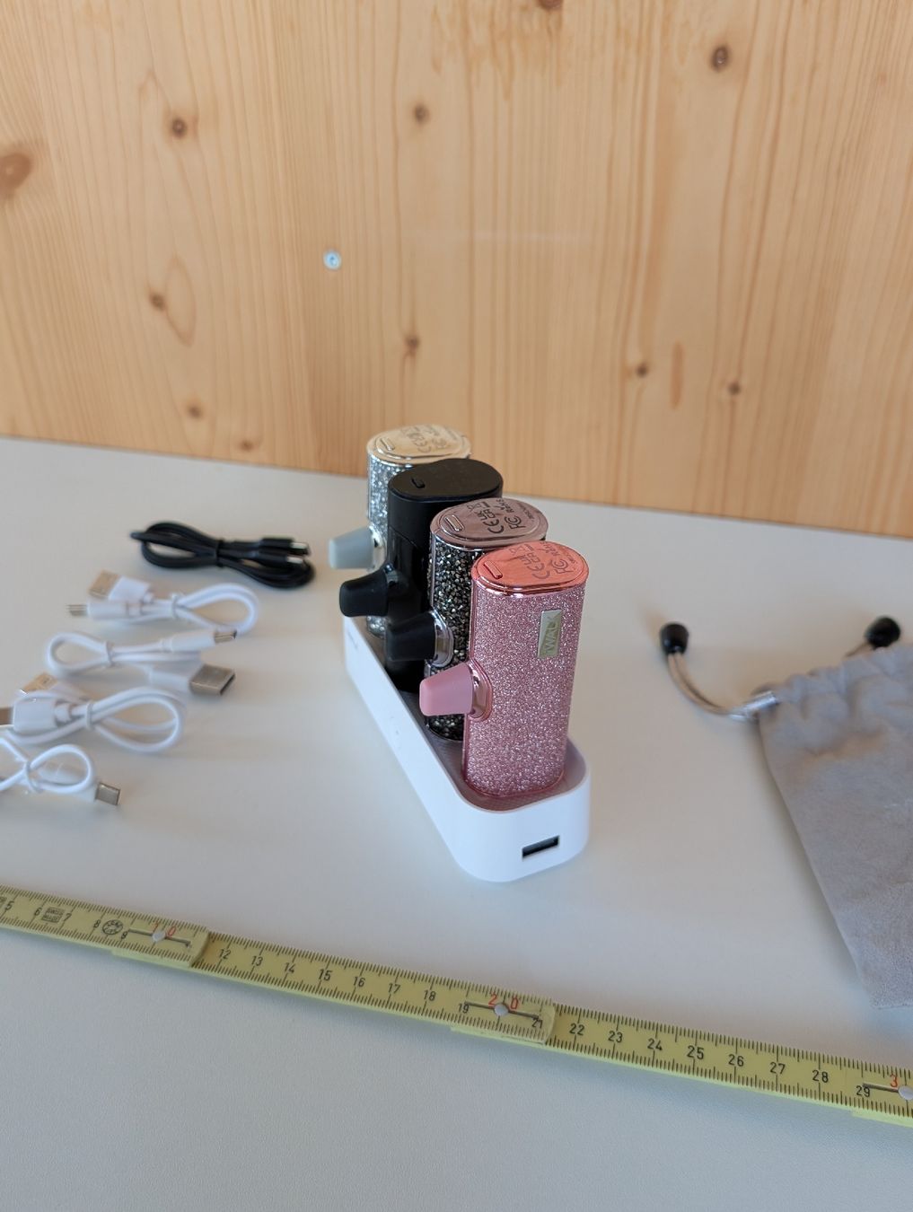 Caricabatterie: Powerbank mit Ladestation – Nuovo (secondo la descrizione) da Embrach venduto da bh80bHugi 4