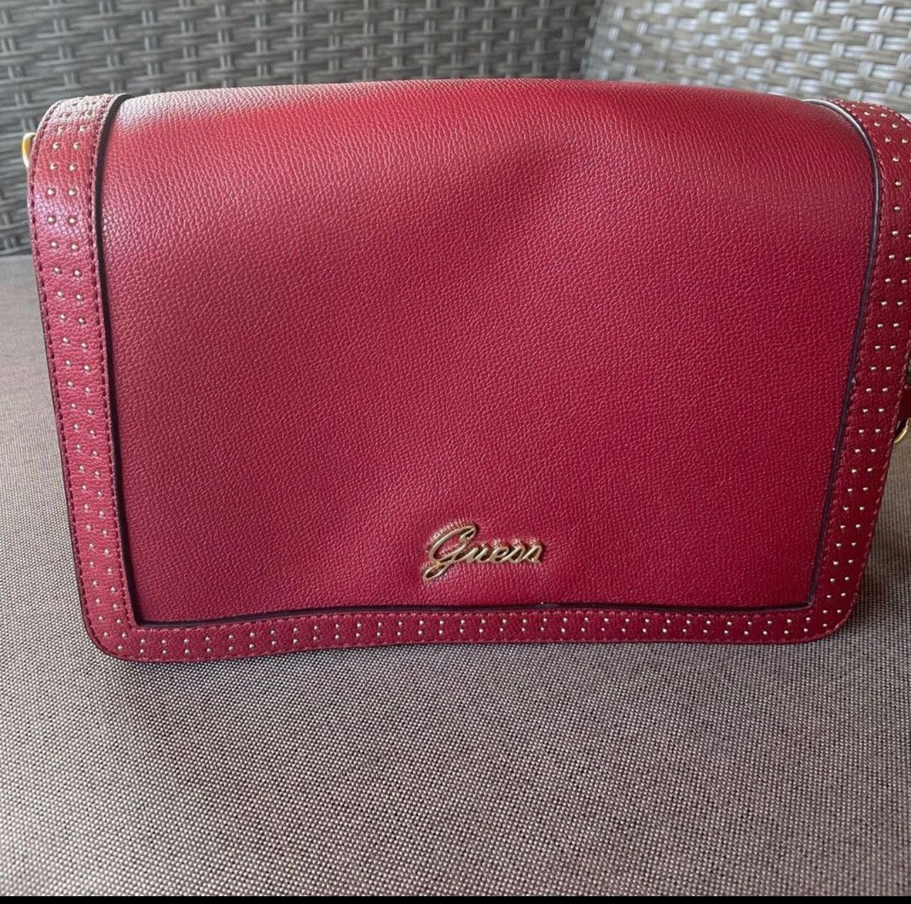Guess Taschen für Damen: Neue Original Guess Handtasche – Neu und originalverpackt aus Stein AG von Vesna-aa 2