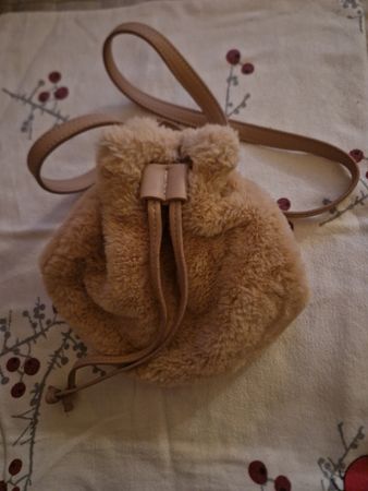 Kuschelige Handtasche in Teddyfell-Optik, neuwertig!