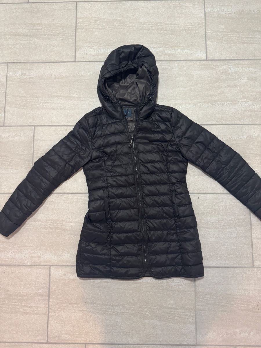 Only Giacche: Schwarze Übergangsjacke – Usato da Schinznach Dorf venduto da meee_l