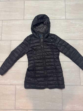 Schwarze Übergangsjacke