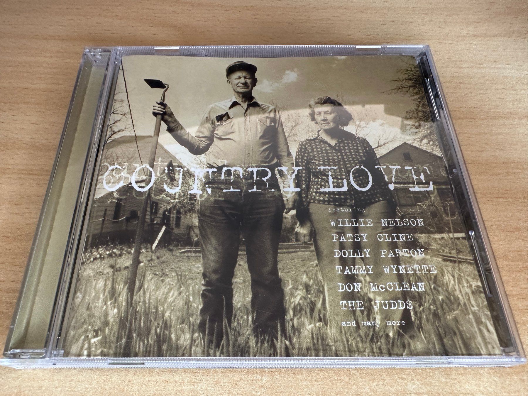 CD: N2 Various Artists - Country Love – Usato da Rikon im Tösstal venduto da Alpenmutz