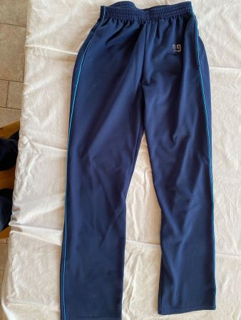 A SAISIR !!!Très joli pantalon sport taille 13-16 ans de 9.9