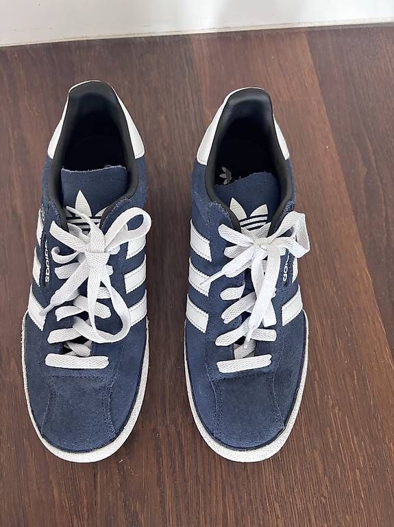 Herrenschuhe: Adidas Samba blau-weiss – Neu und originalverpackt aus Oberdorf SO von fel_tg7b