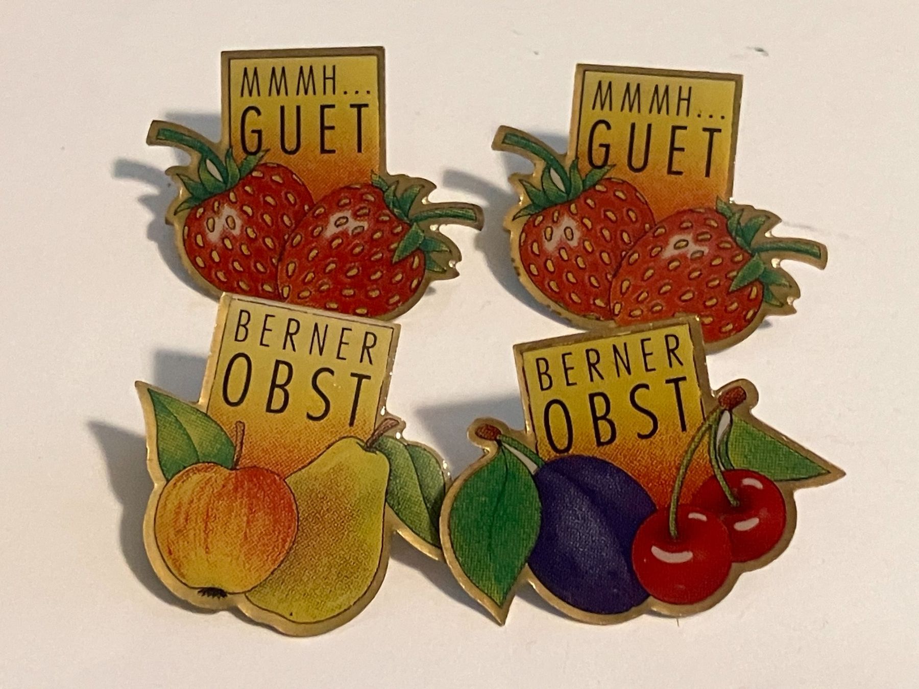 Plaketten & Abzeichen: 4 Pin Berner Obst – Gebraucht aus Basel von djwwpp