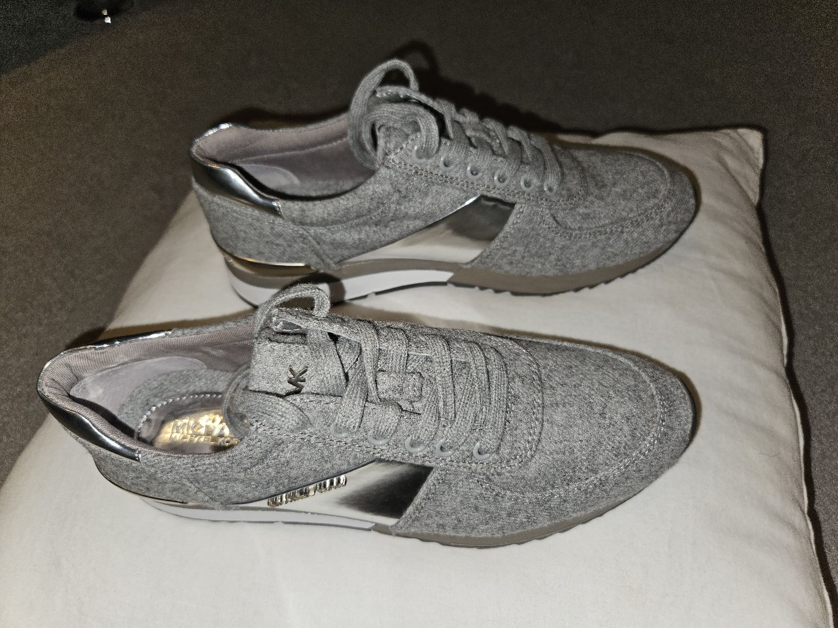 Michael Kors Scarpe da donna: Michael Kors Damen-Sneakers – Usato da Egg b. Zürich venduto da Mar_k9vy