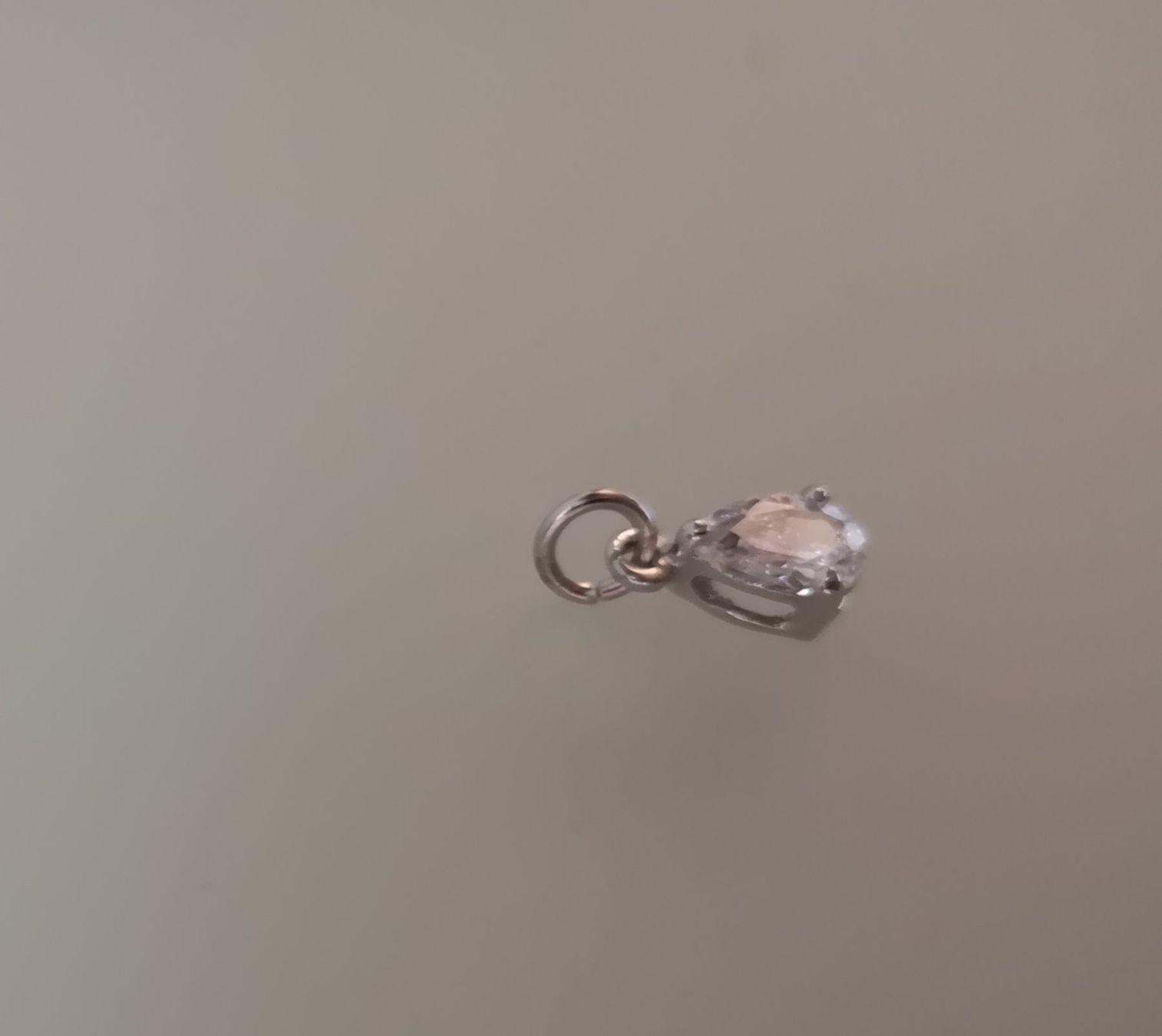 Ciondoli: Schöner Strass Anhänger Tropfen – Usato da Ennetbaden venduto da Rosen1 3