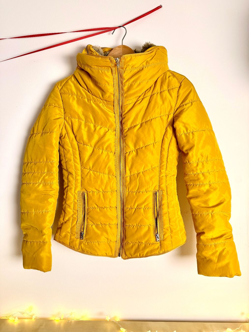 Giacche: Gelbe Winterjacke mit Pelz – Usato da Baden venduto da JellyMonster 2