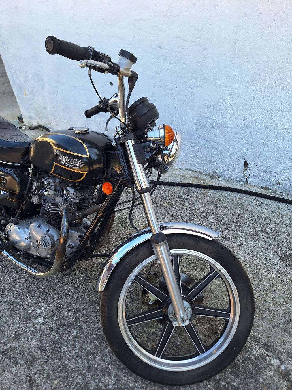 Triumph Sonstige: Triumph T 140 D Bonneville – Gebraucht aus Merenschwand von fidu07 2