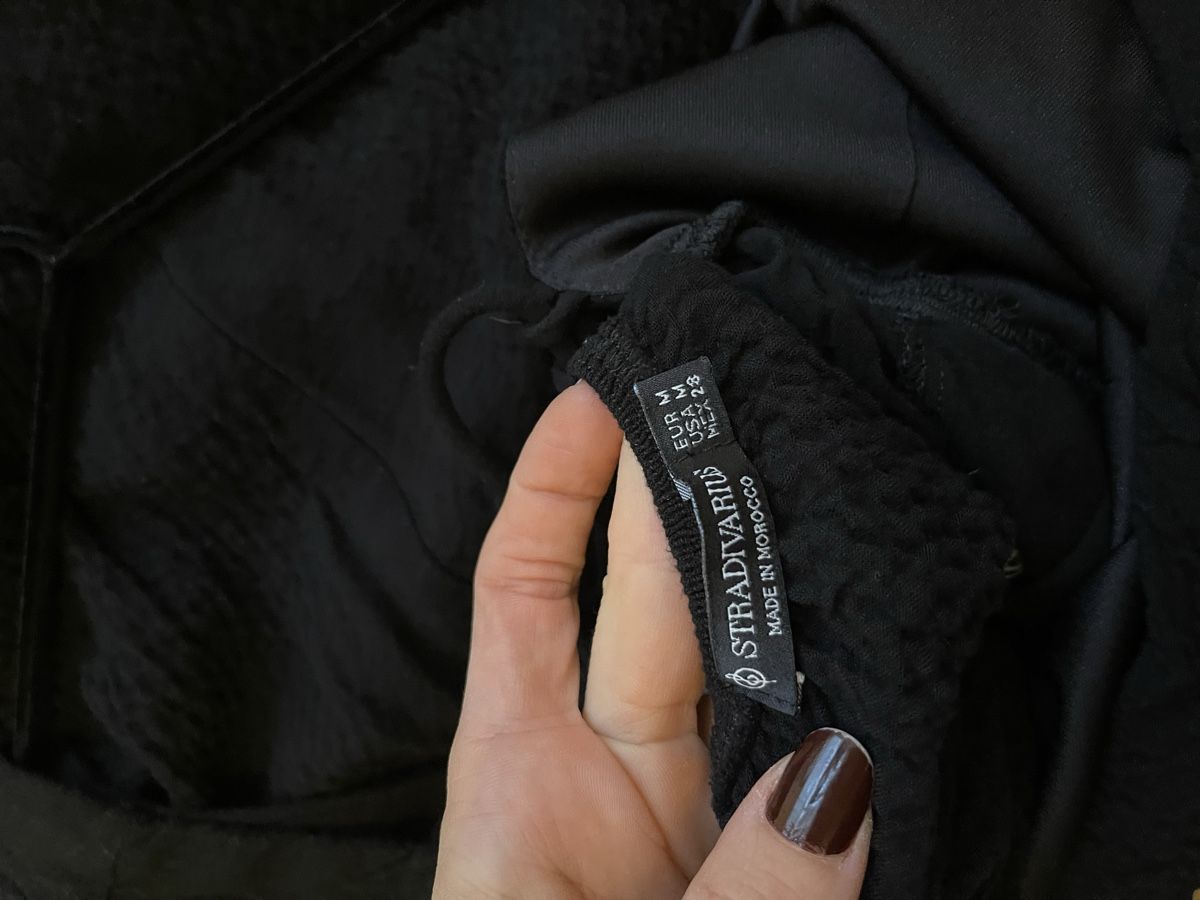 Stradivarius Vestiti: Stradivarius schwarzes Kleid M – Nuovo (secondo la descrizione) da Zürich venduto da flo_8x2x 9