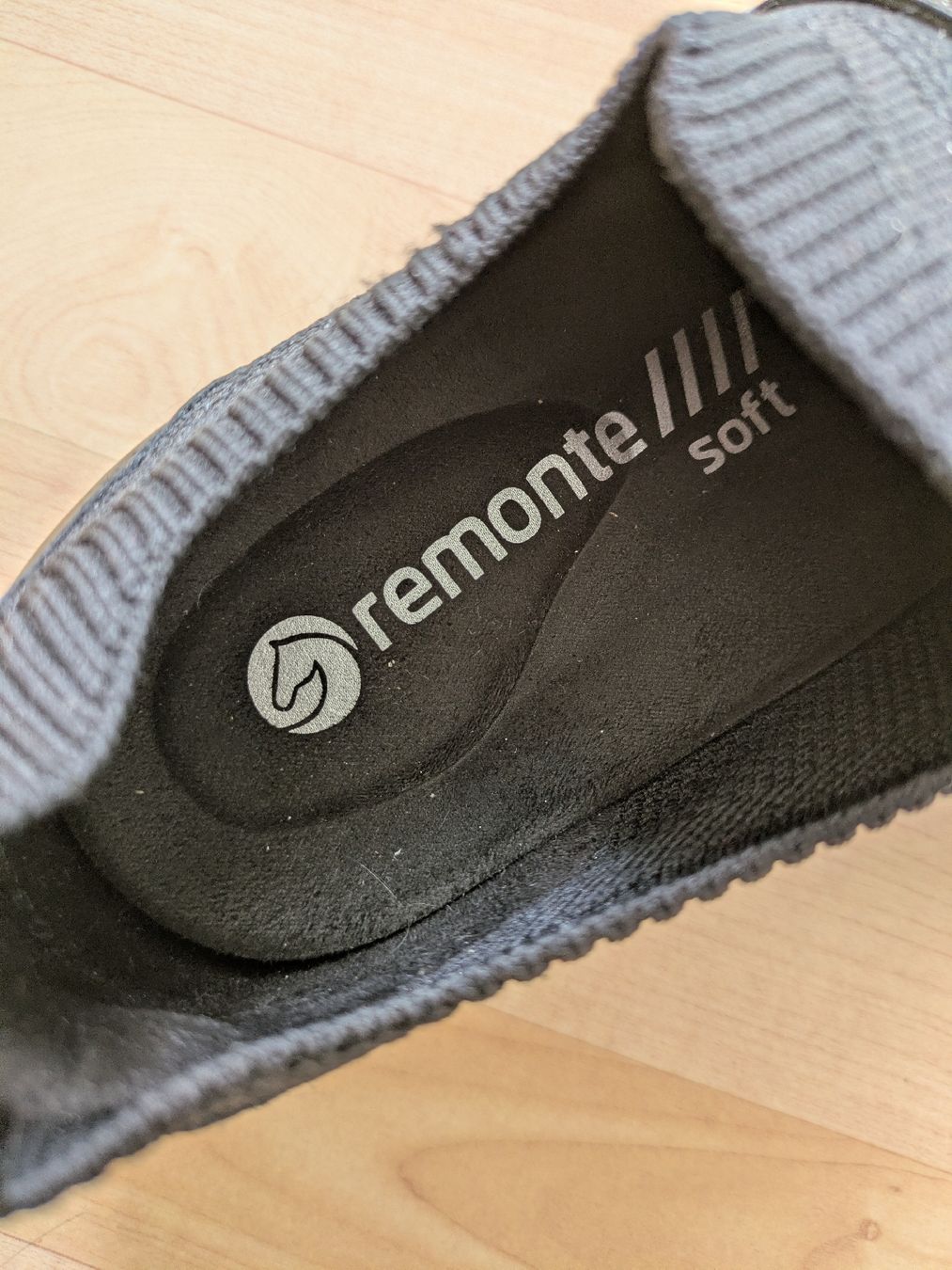 Scarpe da donna: Remonte Slipper Schwarz, Grösse 39 neuwertig – Nuovo (secondo la descrizione) da Rieden AG venduto da juliarieden 3