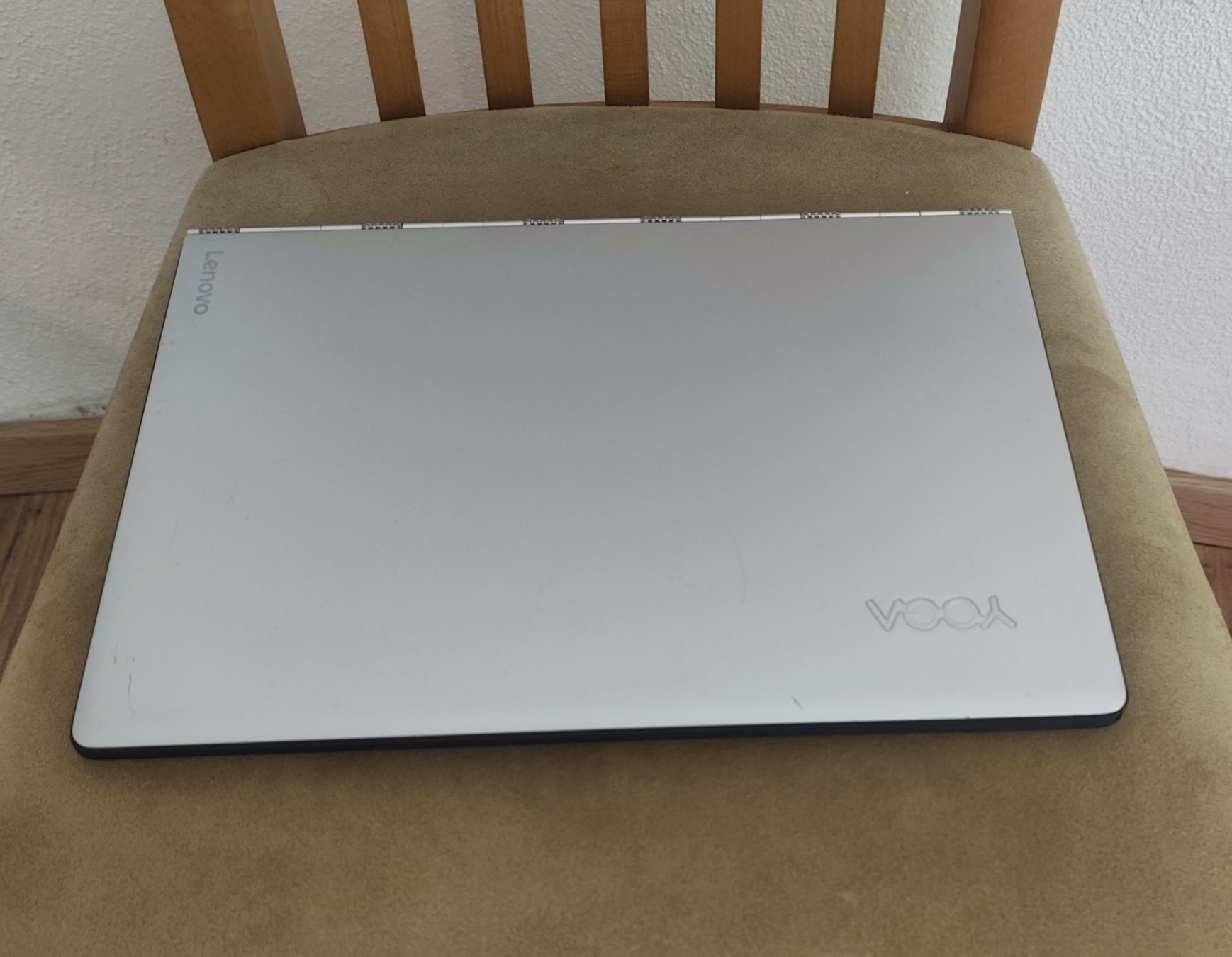 Lenovo Notebook: Lenovo YOGA 900 – Difettoso da Pedrinate venduto da ipe_bgt7