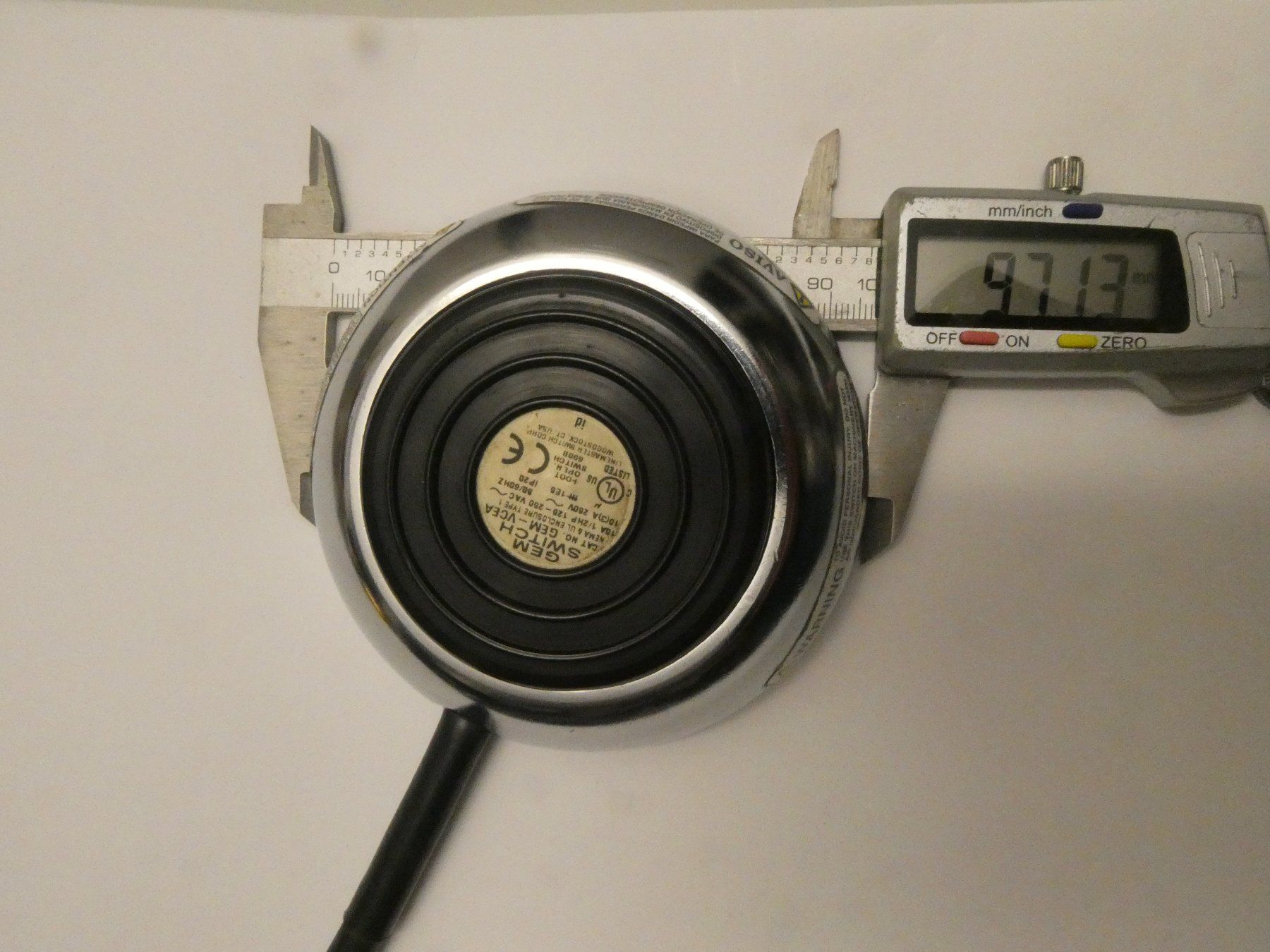 Zubehör Traktoren & landw. Fahrzeuge: Fussschalter von Gem-Switch – Gebraucht aus Fulenbach von Hach0 1
