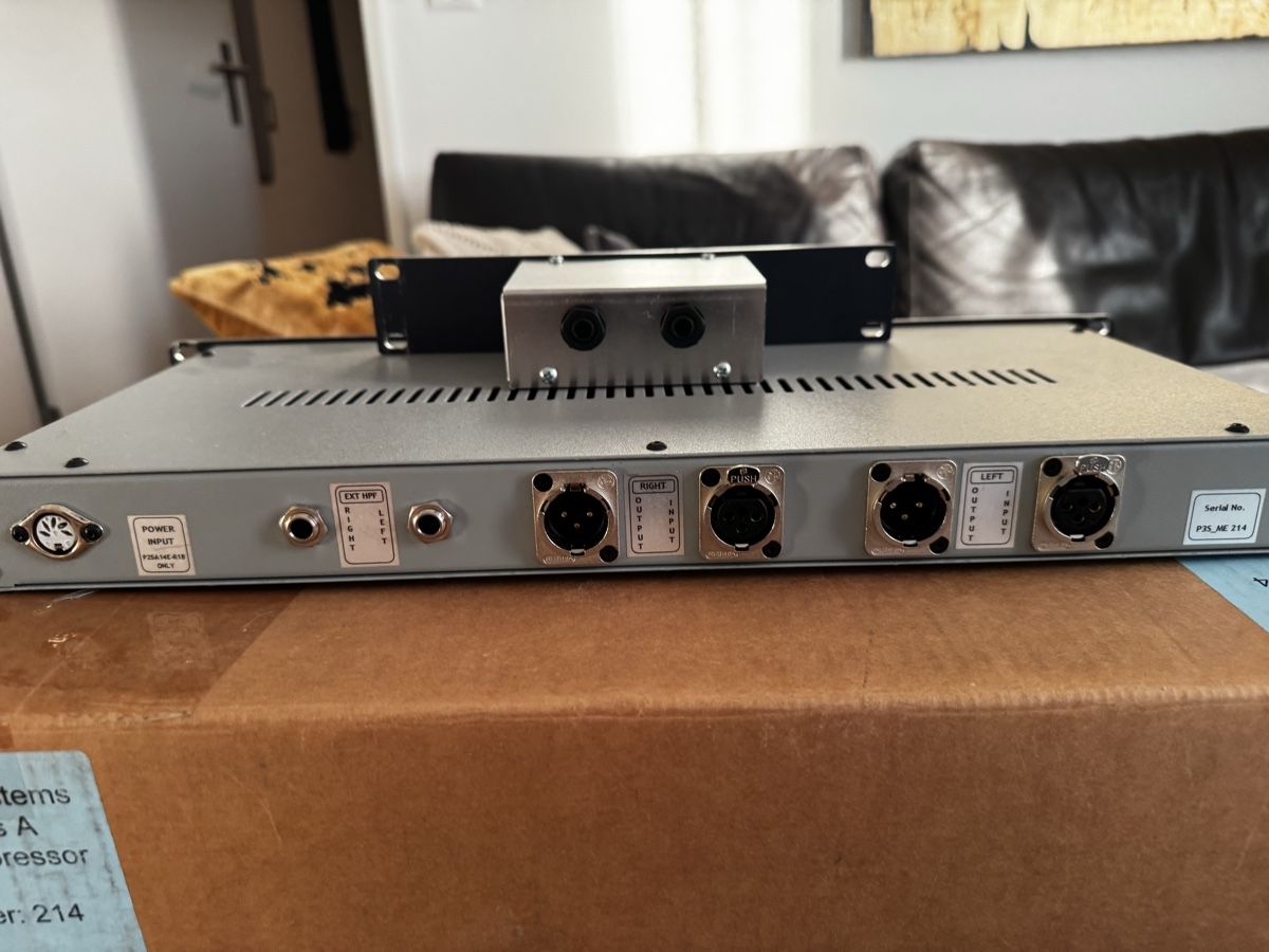 Strumenti musicali: Foote Control Systems P3S ME Class A Mastering Compressor – Usato da Zürich venduto da 1cut2 7