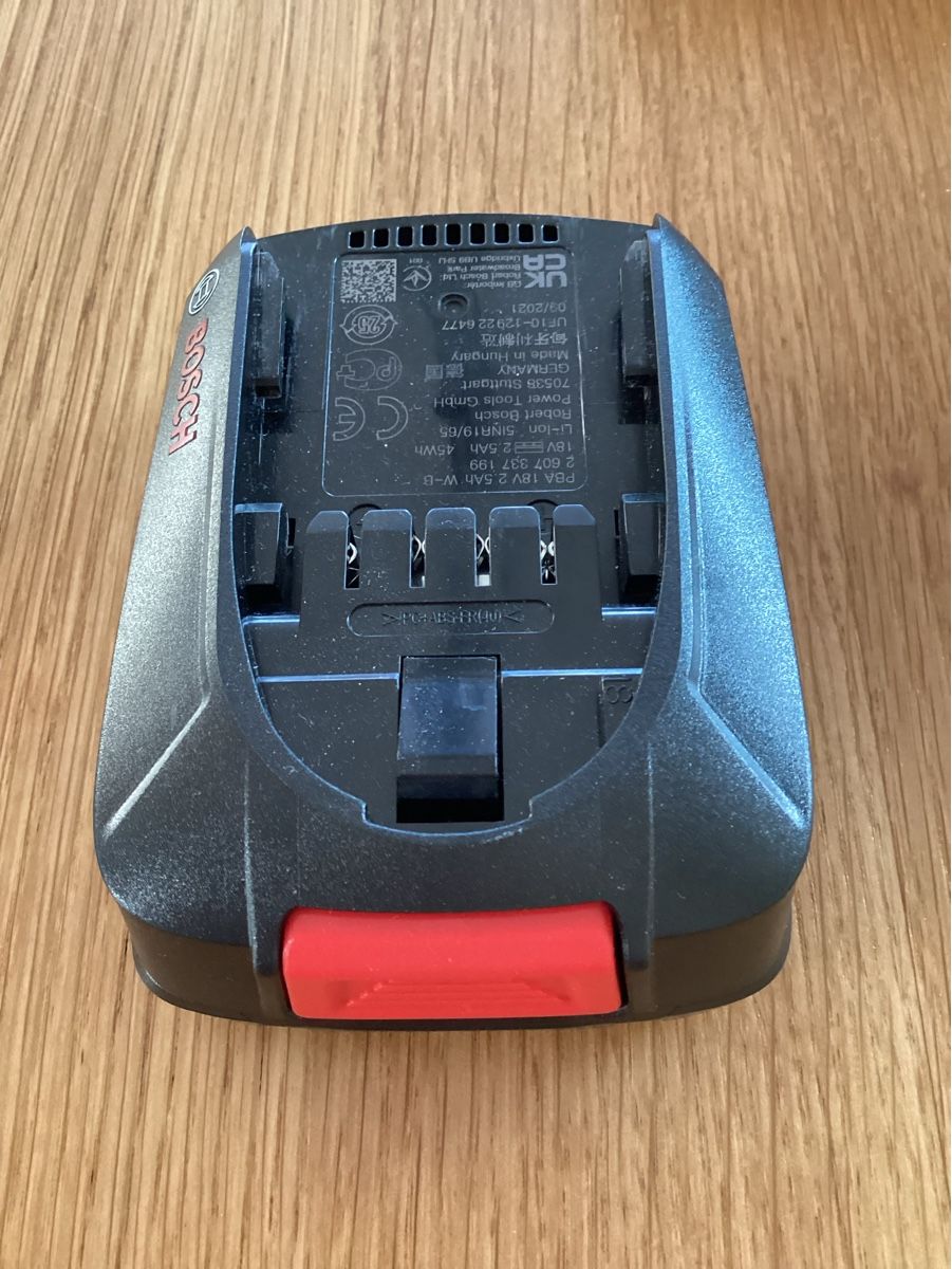 Bosch Akkus & Batterien: Bosch Akkustaubsauger S8 Ersatzakku – Gebraucht aus Emmenbrücke von taigi01