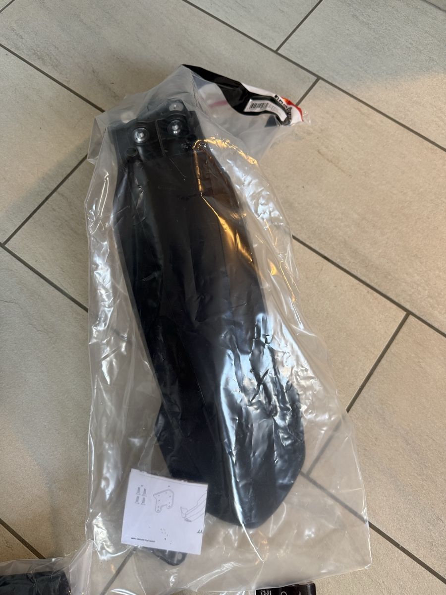 Strada: Ktm Pastik schwarz – Nuovo (secondo la descrizione) da Hüntwangen venduto da mig_b285 3