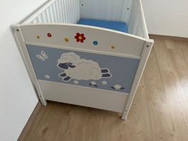Kinderbett mit Matratze