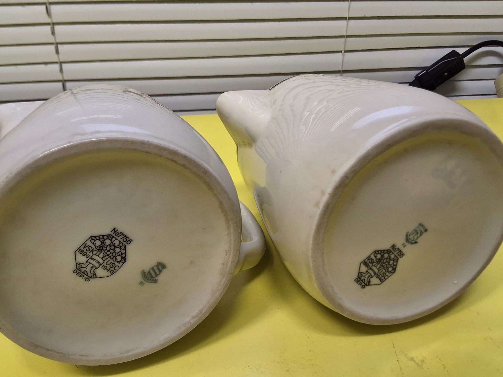 Caraffe: Zwei Krüge, Langenthal – Usato da zofingen venduto da Blume14 1
