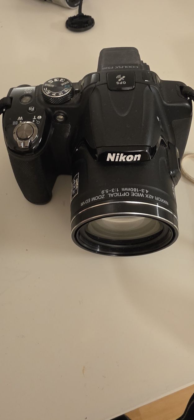 Nikon Kamera: Nikon Coolpix P 520  – Defekt aus Lyss von ram76