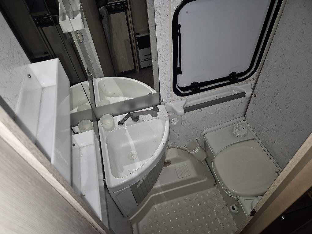 Mobilhome: Ab MFK Wasserdicht und Rostfrei  – Gebraucht aus Biel/Bienne von MS90s 2