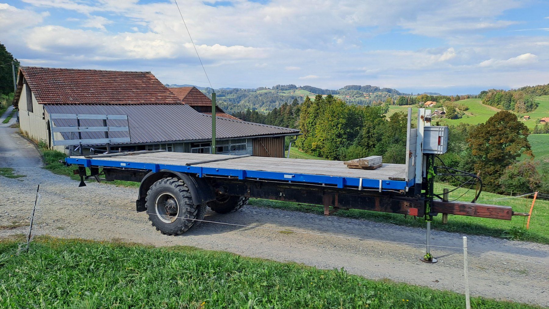 Rimorchi: Traktor Anhänger – Usato da Hinterfultigen venduto da Zimmermann.