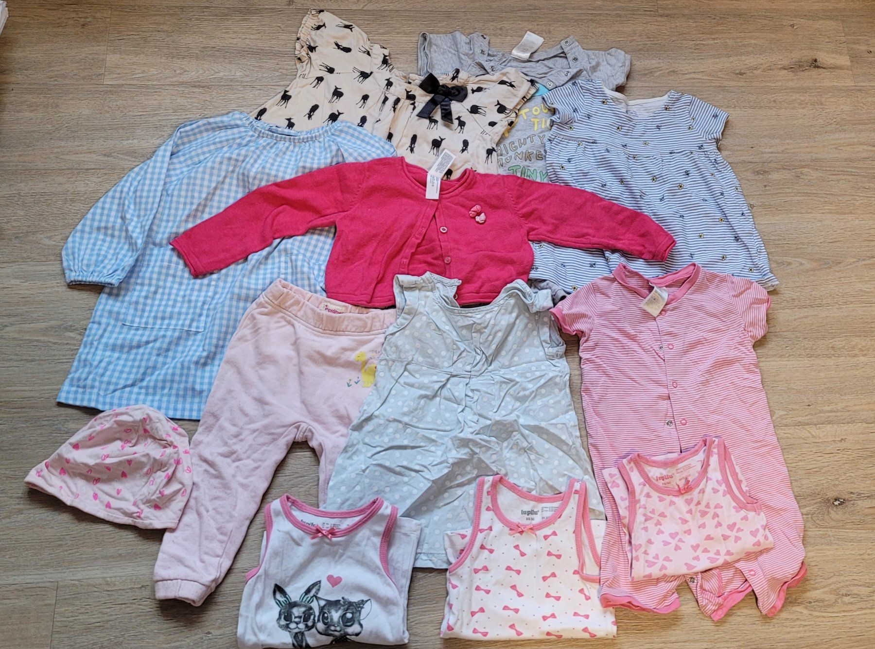 Ensembles coordonnés: Kleiderpaket Gr. 86-92 – D'occasion à Walzenhausen par Miamar.05 2