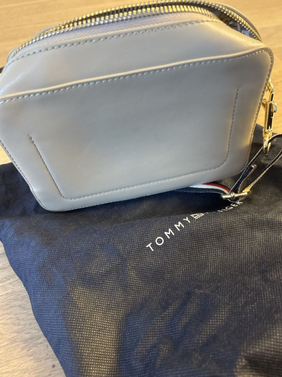 Tommy Hilfiger Borse da donna: Beige Tommy Hilfiger Tasche – Usato da Adlikon b. Regensdorf venduto da Huegeler 5