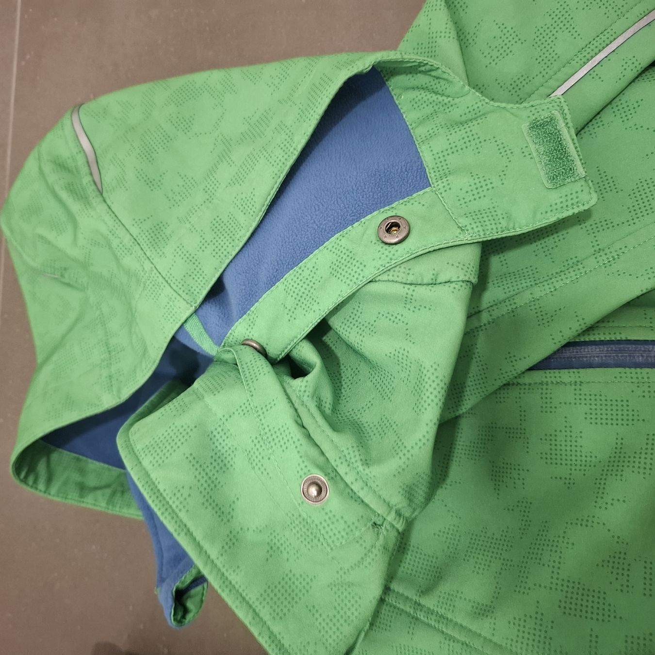 Tchibo Giacche & Cappotti: Jungen Softshelljacke Tchibo Grün Gr. 158/164 – Usato da St. Gallen venduto da emi_nfh9 5