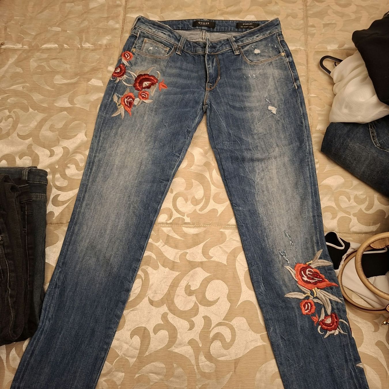 Guess Jeans: Guess Jeans – Gebraucht aus Trimbach von Ale-07 2