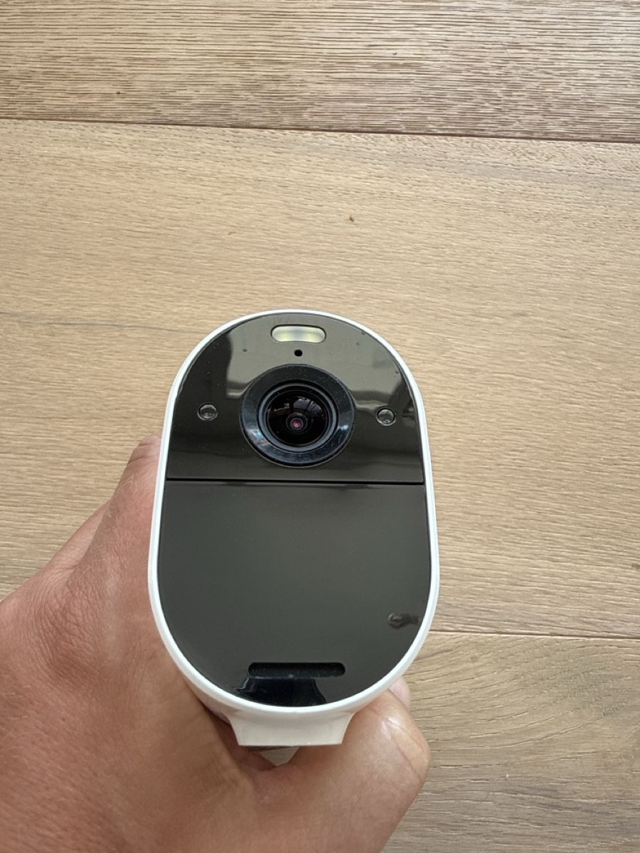 Arlo Videocamere: Arlo Essential XL Spotlight HD-Kamera – Usato da Wettingen venduto da Bounty 2