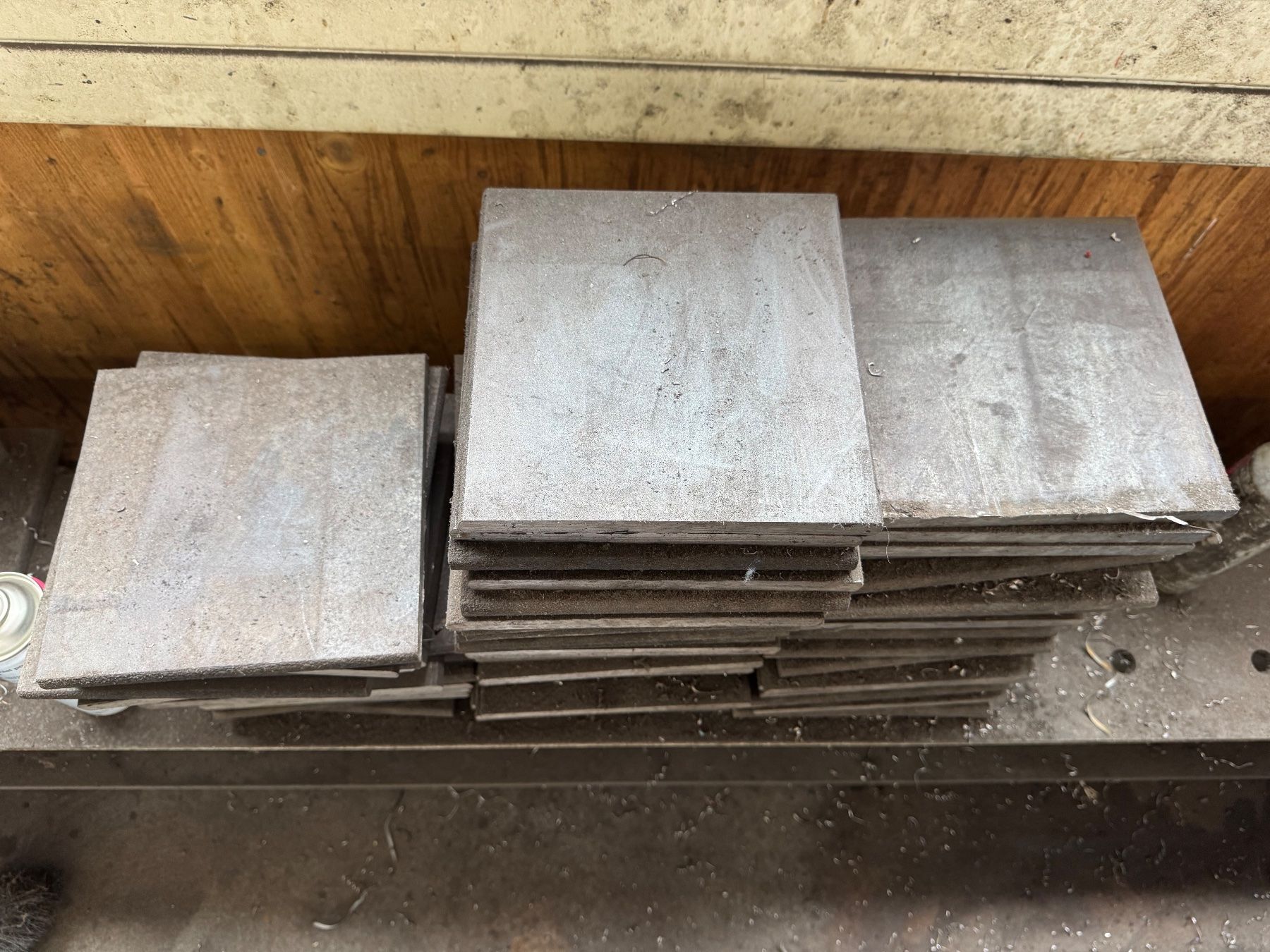 Piatti di portata: Flachstahl Platten – Usato da Hermetschwil-Staffeln venduto da gta8