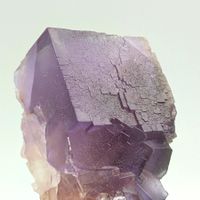 FLUORIT VIOLETT in STUFENFORM, grosser Kristall