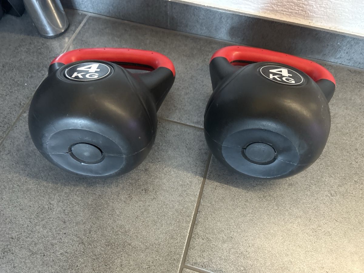 Manubri & Pesi: Kettlebell 4 KG 2er Set NEU – Nuovo (secondo la descrizione) da Mühledorf SO venduto da Dania77 5