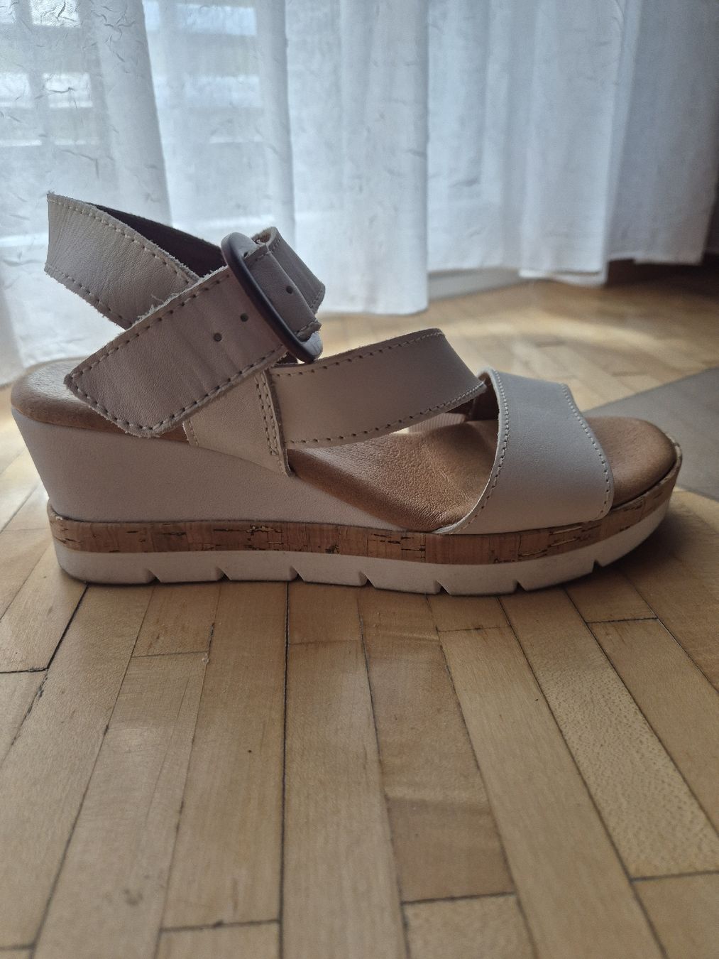 Jana Chaussures femmes: Jana White Wedge Platform Sandals  – Neuf (Voir description) à Pfeffingen par Elegant_trend 1
