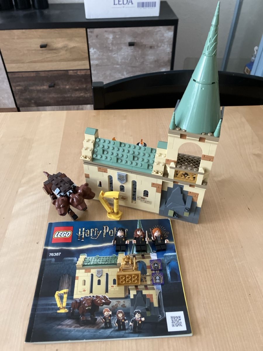 Lego Kit di costruzioni: Lego 76387 Hogwarts Fluffy Entcounter – Usato da Glarus venduto da Jhuber78