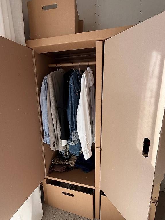 Armadi: Kleiderschrank karton – Usato da Basel venduto da raf_f6wb 1