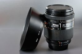 Nikon Nikkor 28-105 "sehr scharf"