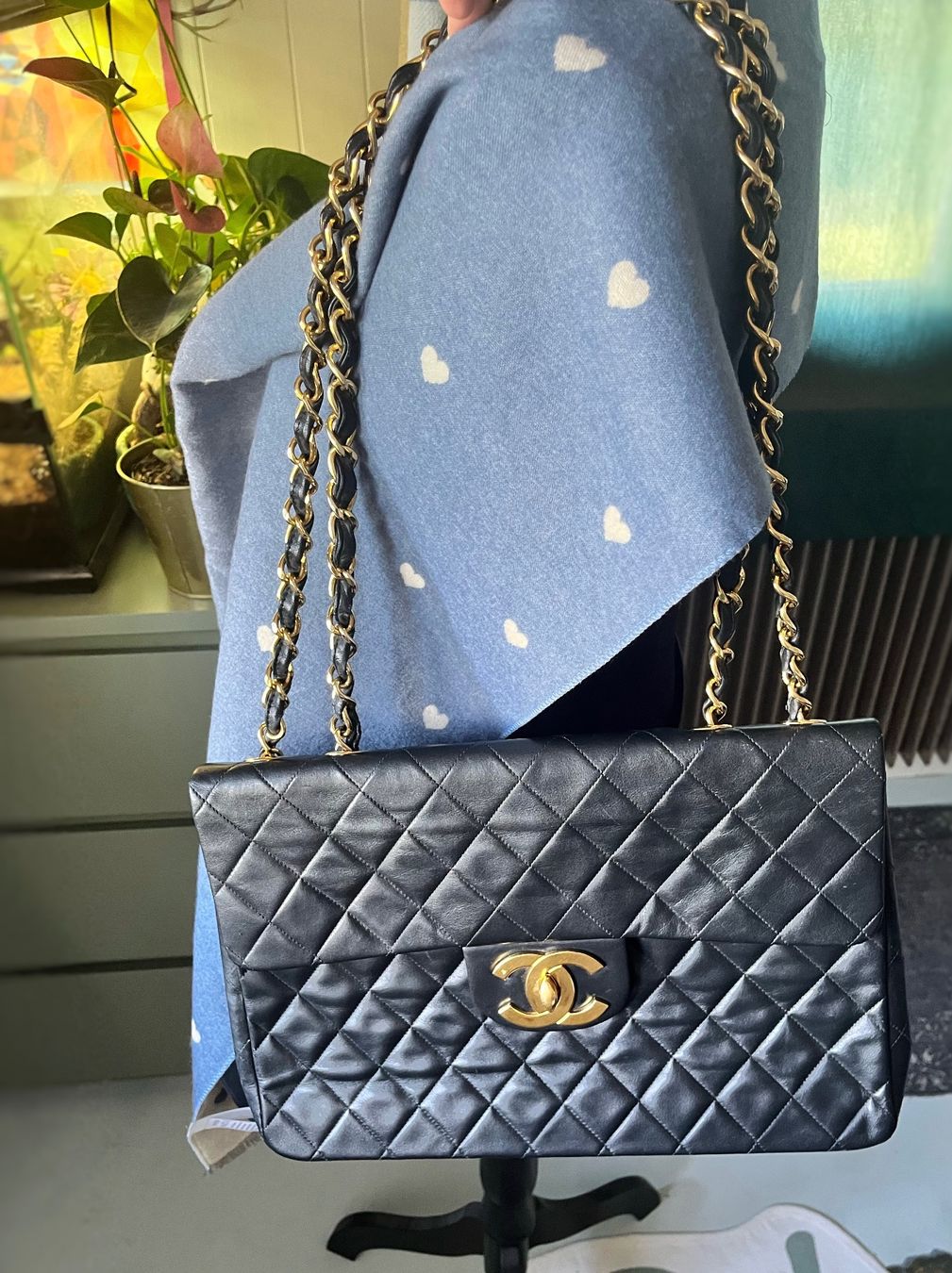 Chanel Borse da donna: Chanel Classic Maxi Single Flap schwarz – Usato da Hochdorf venduto da Forestgreen 8