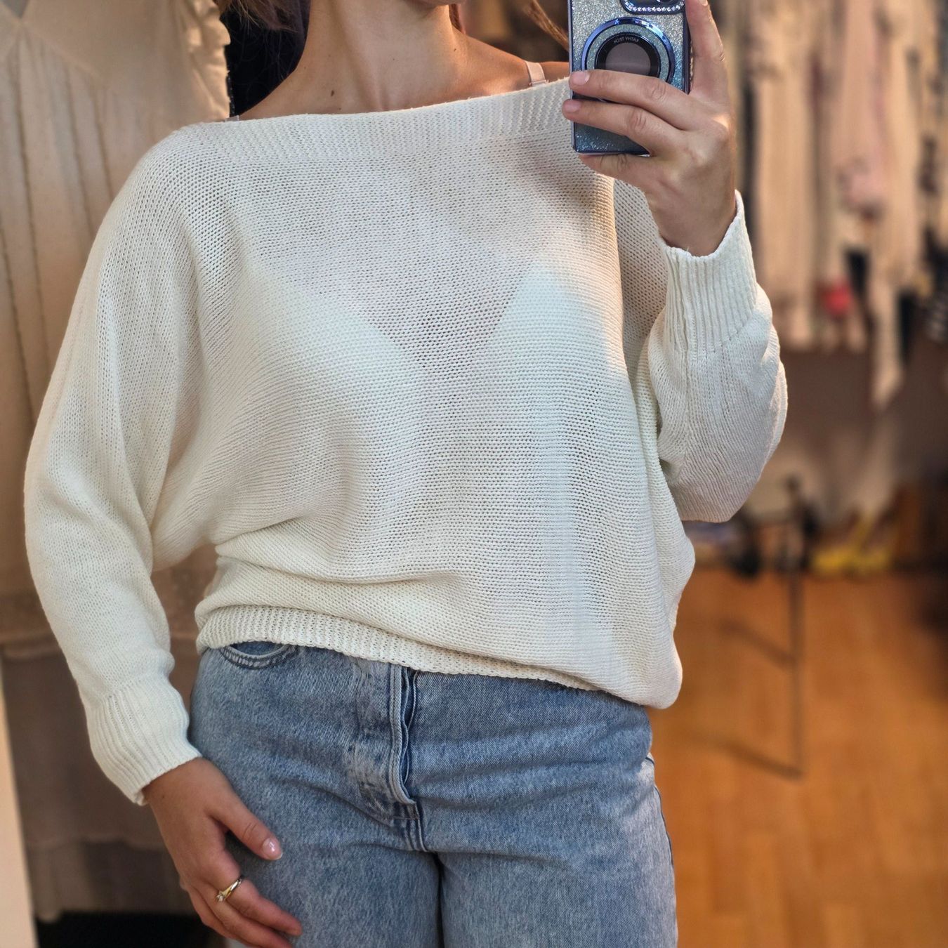 Pulls & Sweat-shirts: Fledermaus Pullover Creme M/L Schleife Rücken Oversize – D'occasion à Wald ZH par CapLux 4