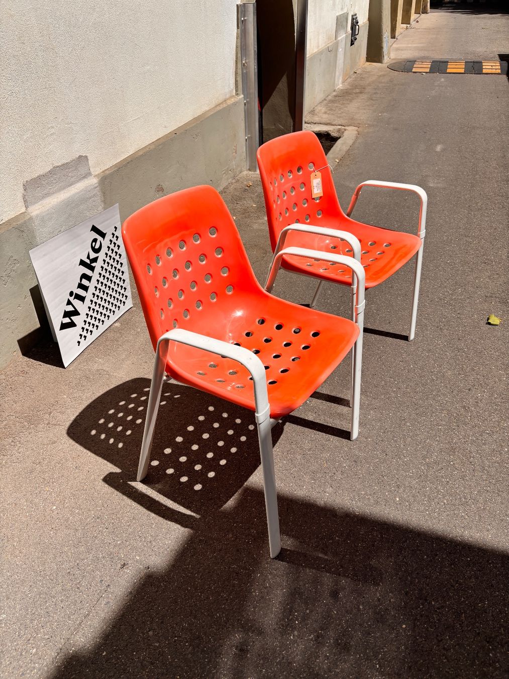 Sedie: 2 OWI Gartenstühle orange – Usato da Bern venduto da winkelbern