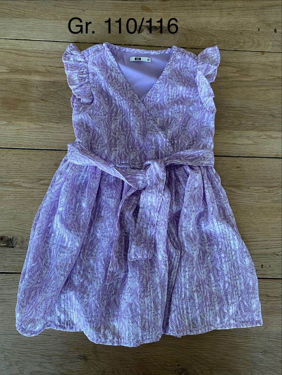 Lotti & Set di vestiti: Kleiderset Mädchen Gr.116 – Usato da Benken SG venduto da angela85 2