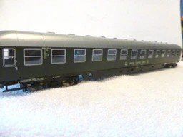 Lliliput Personenwagen Spur H0 USA ARMY